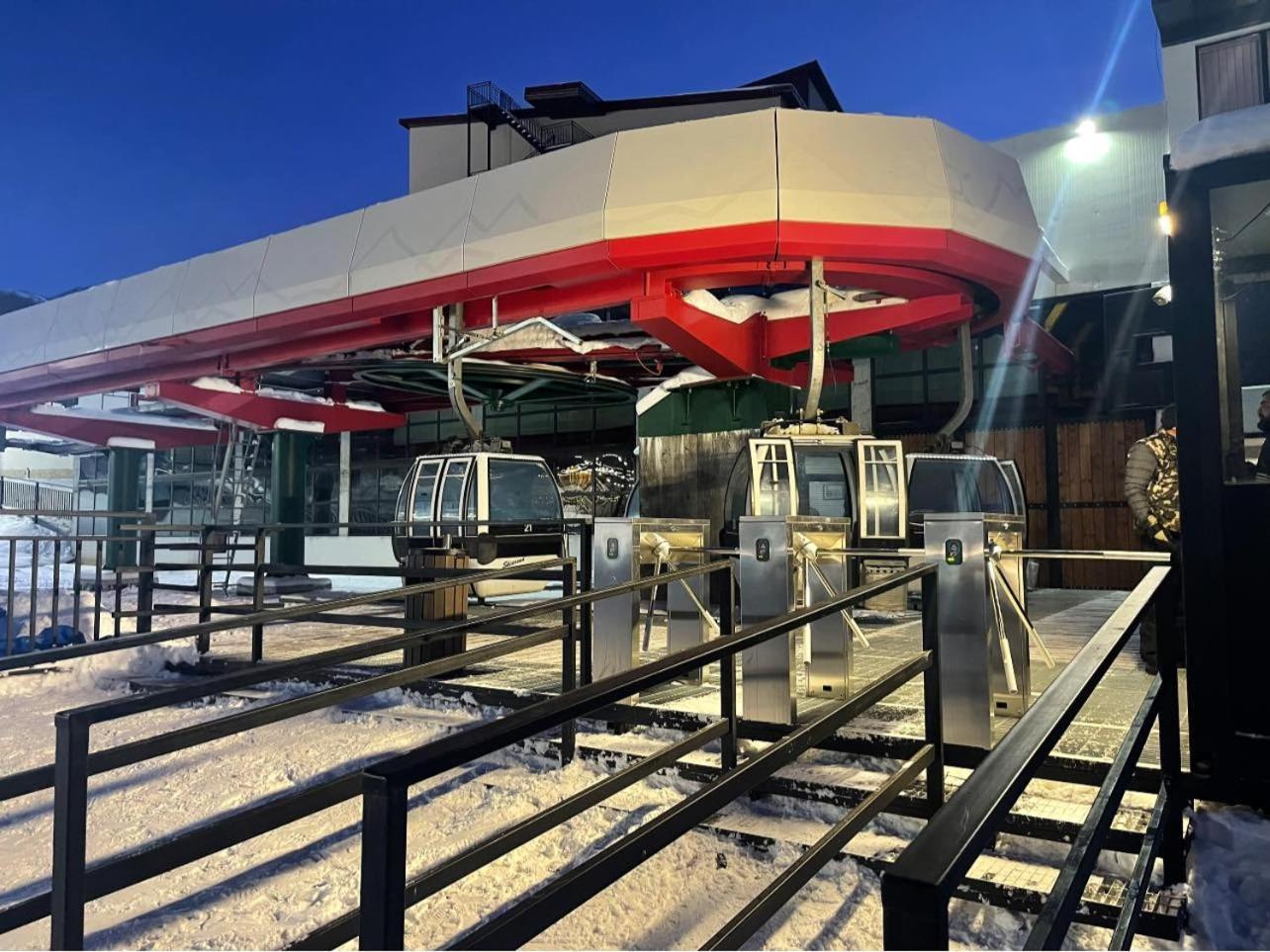 Crystal Resort B304 Lux バクリアニ エクステリア 写真